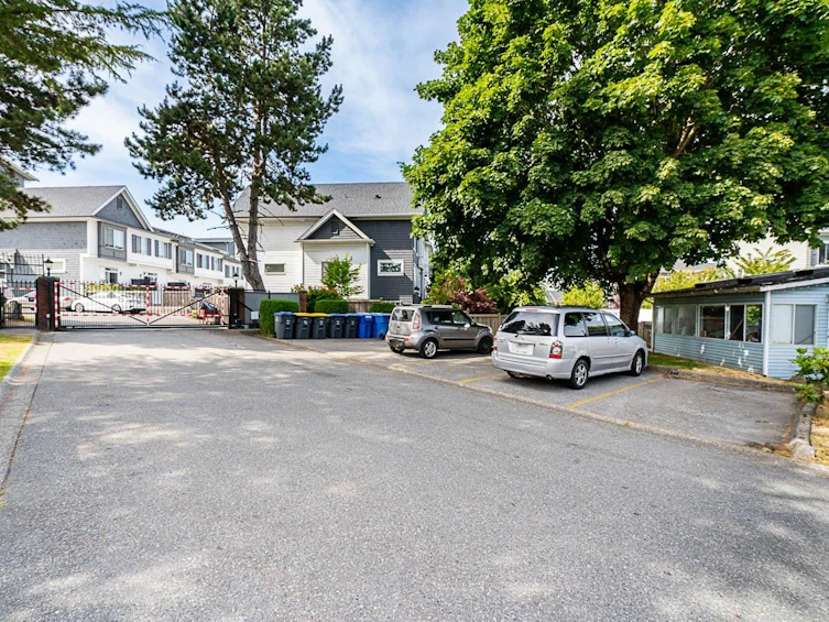 1-8078 King George Boulevard, Surrey, BC, V3W 5B5 - 3