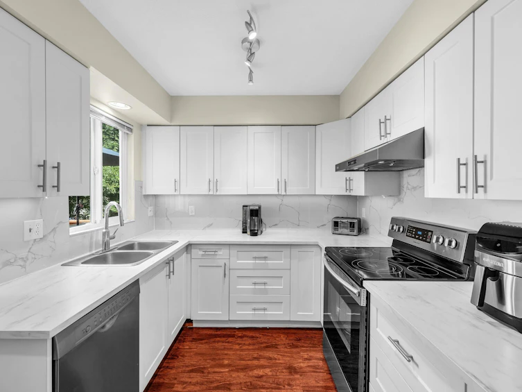 7331 Lismer Avenue, Richmond, BC, V6Y 2X4 - 8