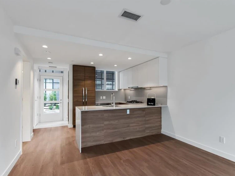 410-1045 Austin Avenue, Coquitlam, BC, V3K 0G9 - 7