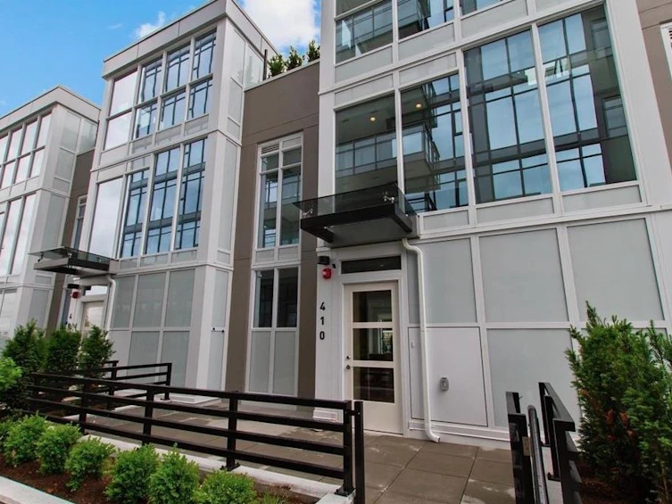 410-1045 Austin Avenue, Coquitlam, BC, V3K 0G9