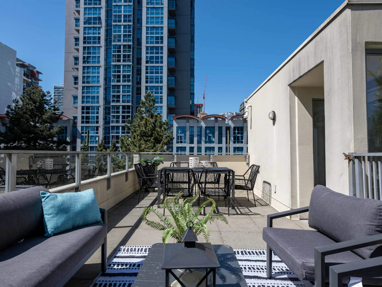 TH1237 Richards Street, Vancouver, BC, V6B 3G3 - 22