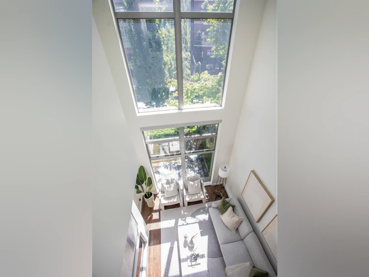 TH1237 Richards Street, Vancouver, BC, V6B 3G3 - 12