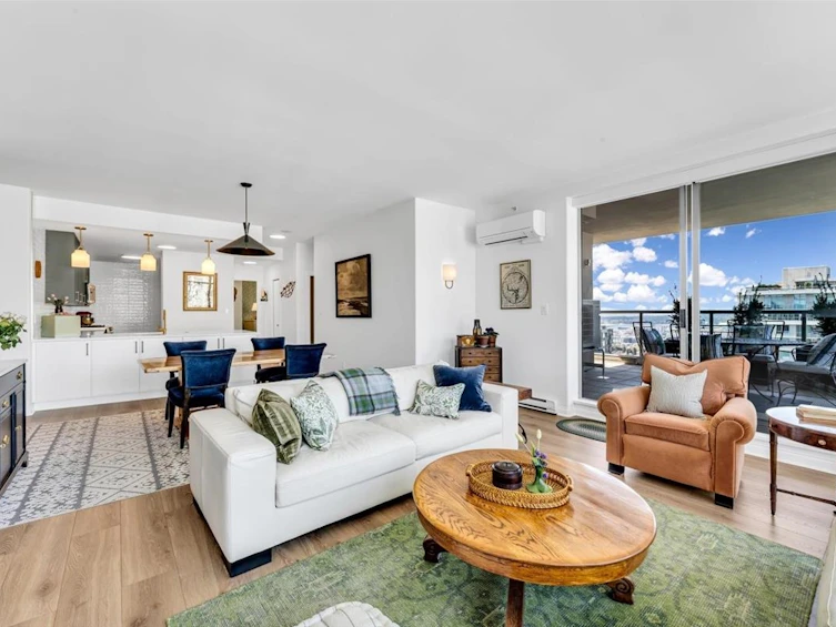 1601-160 E 13th Street, North Vancouver, BC, V7L 2L5 - 3