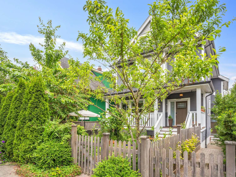 1369 E 13th Avenue, Vancouver, BC, V5N 2B5 - 25
