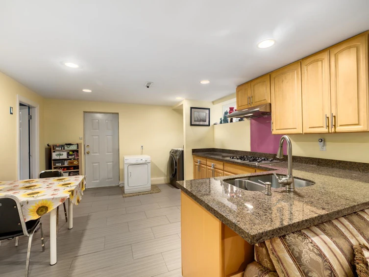 5679 Clinton Street, Burnaby, BC, V5J 2M2 - 20