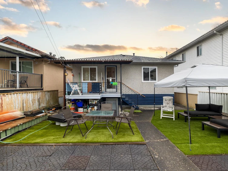 5679 Clinton Street, Burnaby, BC, V5J 2M2 - 12
