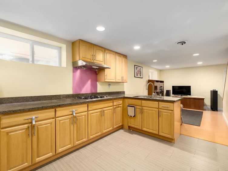 5679 Clinton Street, Burnaby, BC, V5J 2M2 - 19
