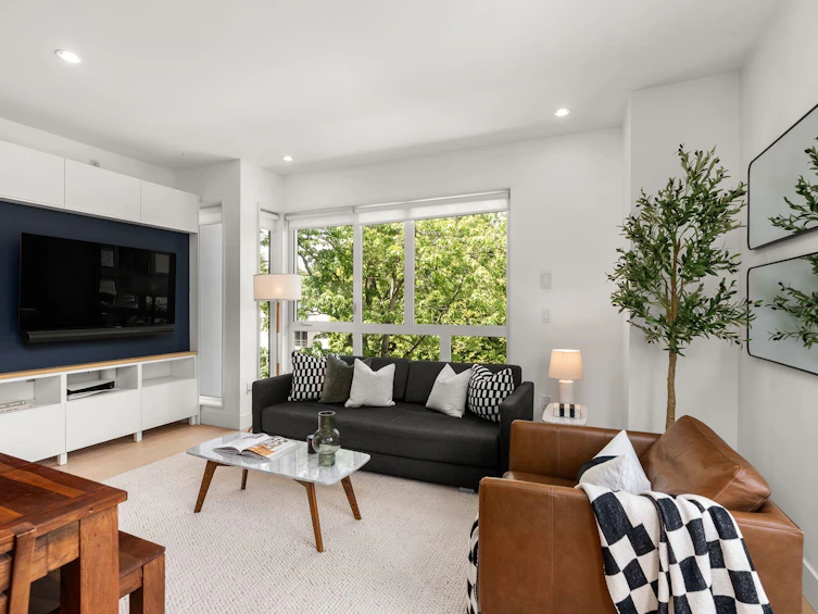621 Victoria Drive, Vancouver, BC, V5L 0C3 - 5