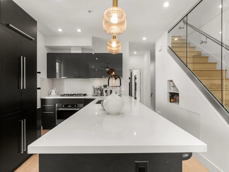 621 Victoria Drive, Vancouver, BC, V5L 0C3 - 18