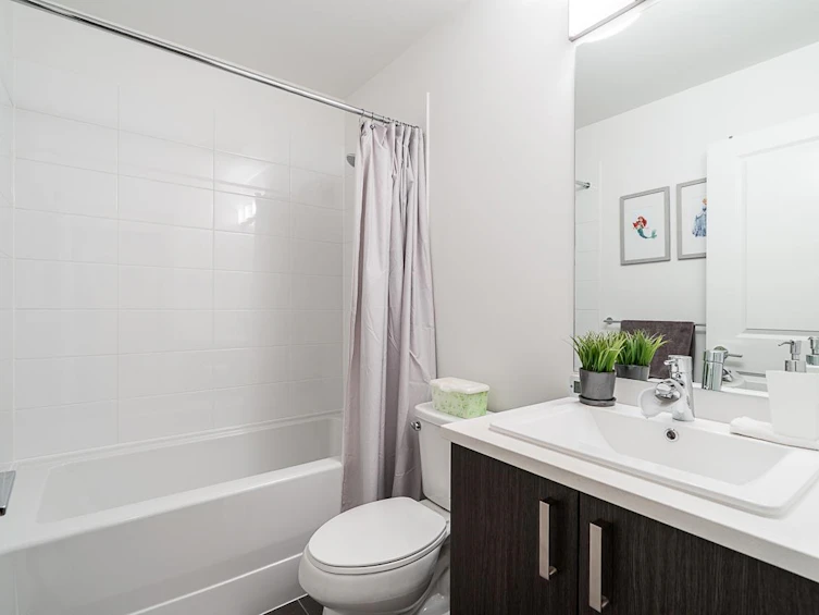 100-15340 Guildford Drive, Surrey, BC, V3R 0C9 - 28