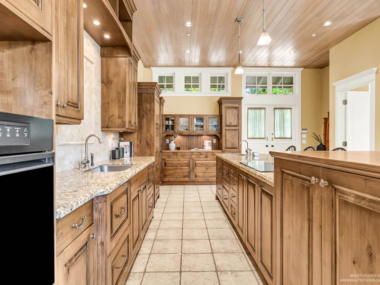 3308 W 38th Avenue, Vancouver, BC, V6N 2X7 - 6