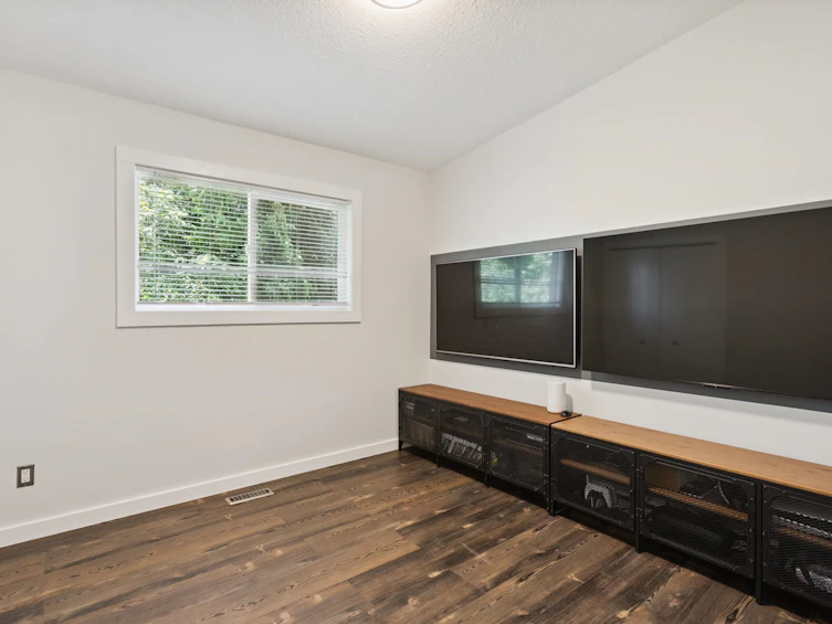 3434 St. Georges Avenue, North Vancouver, BC, V7N 1V8 - 21