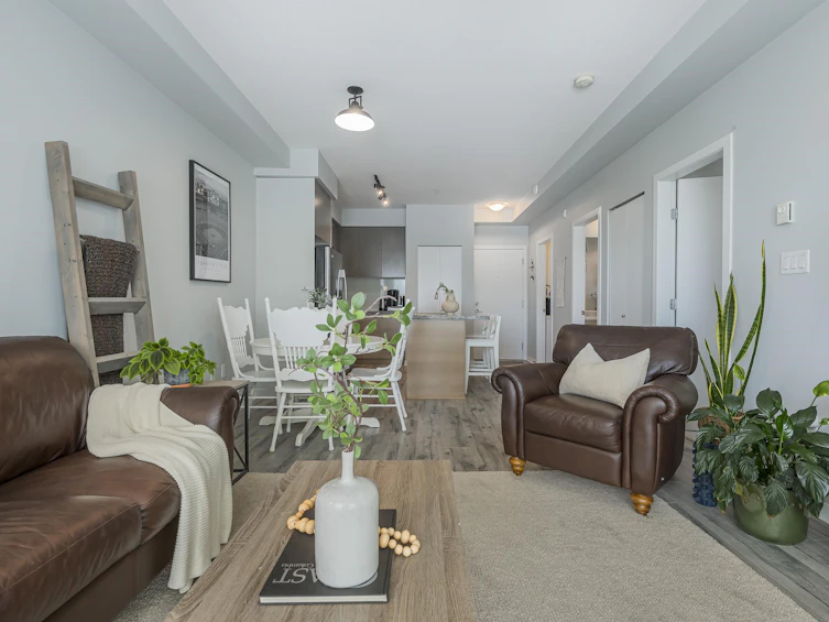 206-6440 194 Street, Surrey, BC, V4N 6J7 - 6