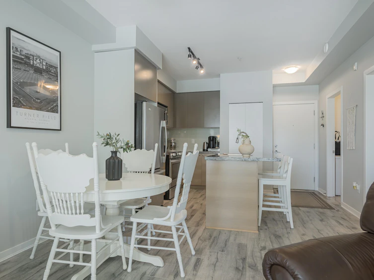 206-6440 194 Street, Surrey, BC, V4N 6J7 - 7