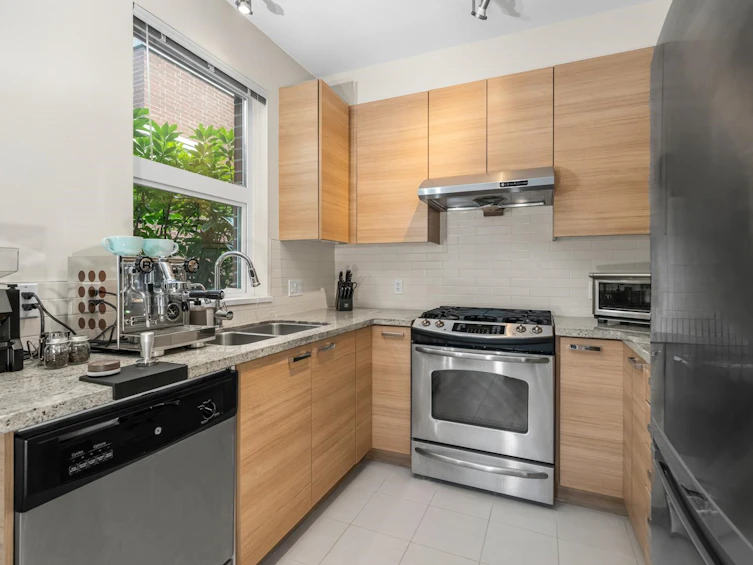 121-9399 Odlin Road, Richmond, BC, V6X 0J6 - 6