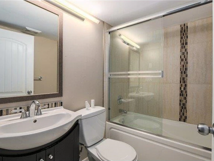1942 E 49th Avenue, Vancouver, BC, V5P 1T3 - 20