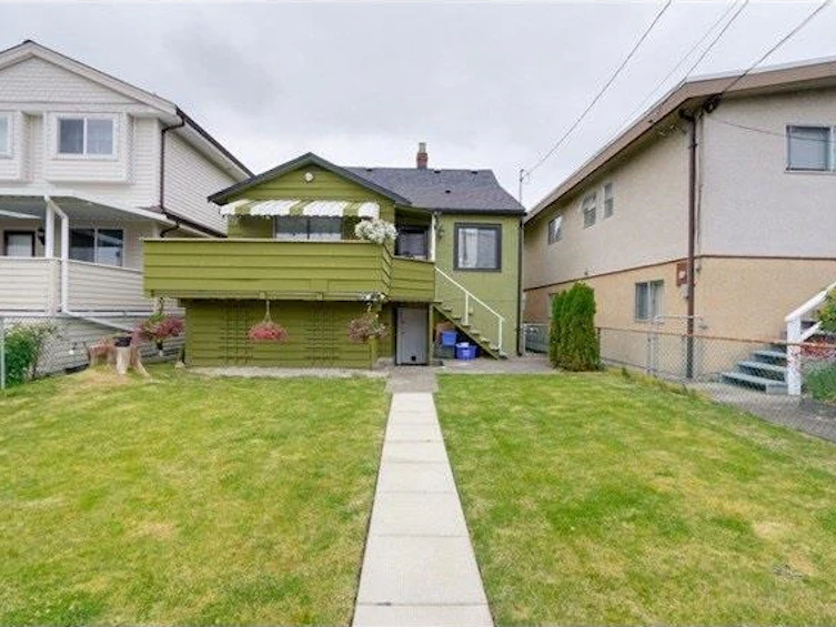 1942 E 49th Avenue, Vancouver, BC, V5P 1T3 - 2