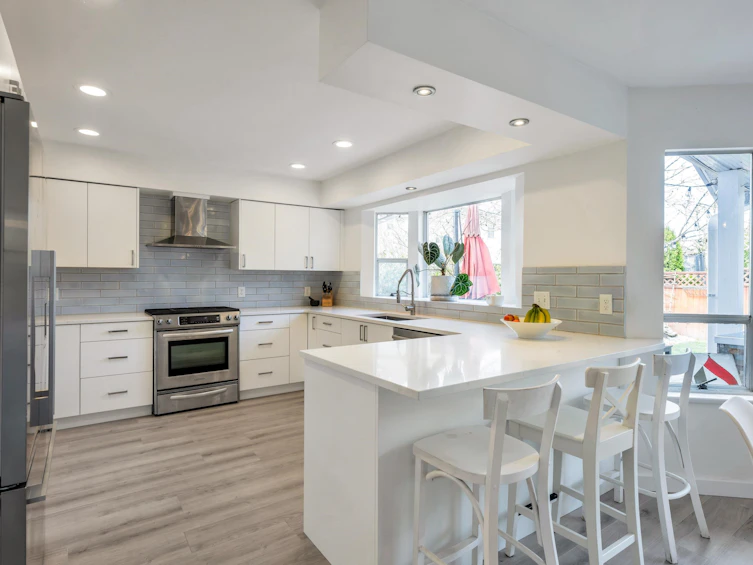 6211 49 Avenue, Delta, BC, V4K 4S5 - 4