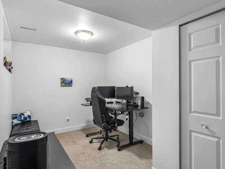 18452 66 Avenue, Surrey, BC, V3S 8V6 - 19