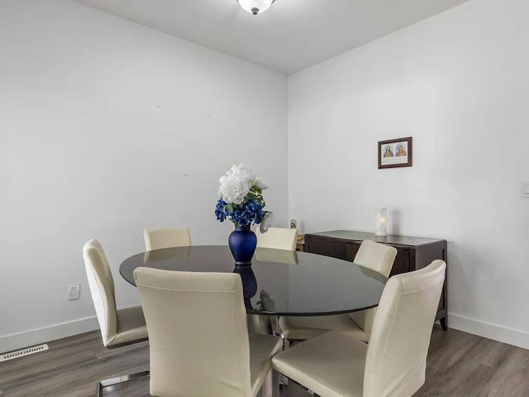 18452 66 Avenue, Surrey, BC, V3S 8V6 - 8