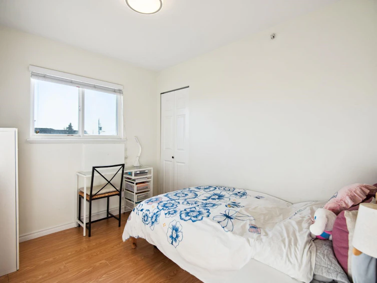 6925 Main Street, Vancouver, BC, V5X 3H6 - 13