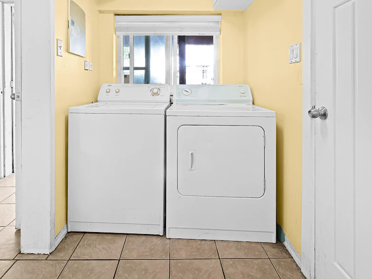 11891 Aztec Street, Richmond, BC, V6X 1H9 - 23