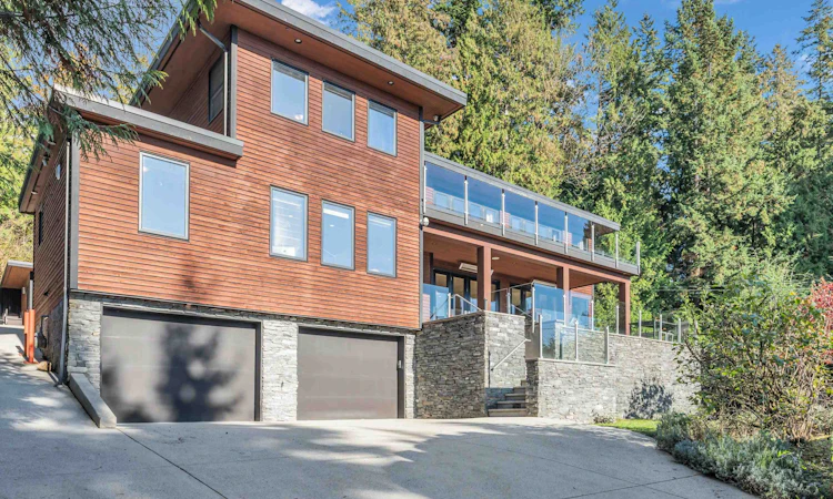 4742 Caulfeild Drive