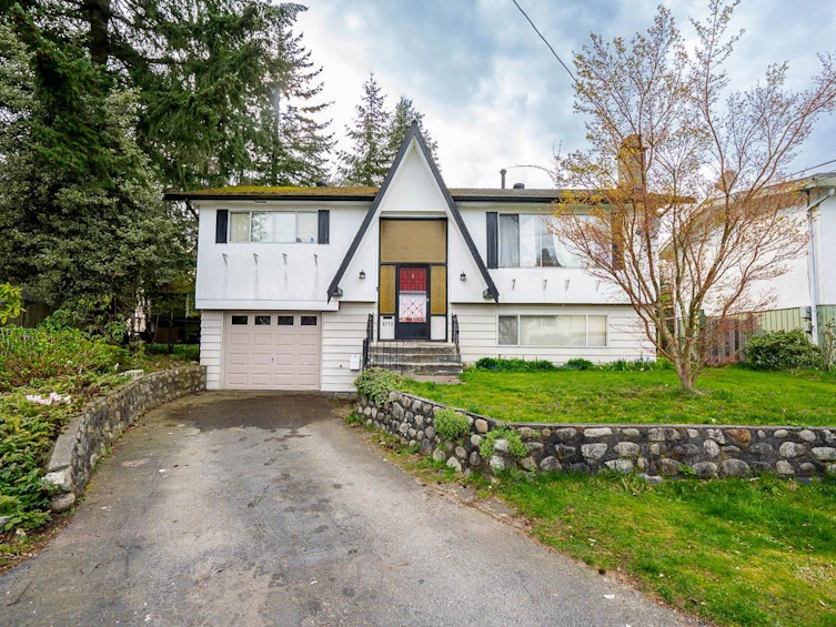 8753 116a Street, Delta, BC, V4C 5Z7 - 2