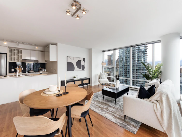 1202-131 Regiment Square, Vancouver, BC, V6B 1X6