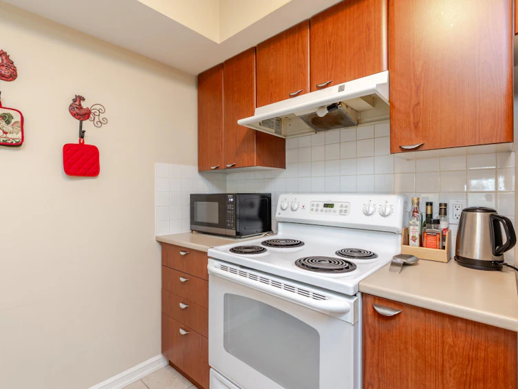 306-10092 148 Street, Surrey, BC, V3R 4G7 - 7