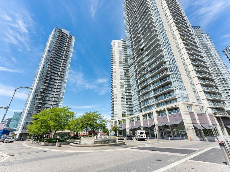2402-9981 Whalley Boulevard, Surrey, BC, V3T 0G6 - 24