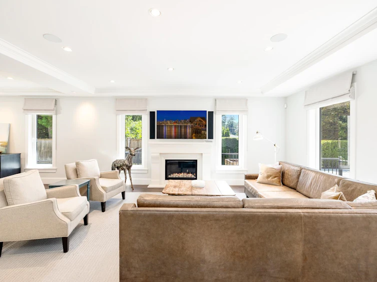 3850 St. Marys Avenue, North Vancouver, BC, V7N 1Y1 - 6