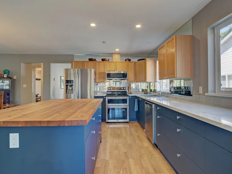 6080 S Gale Avenue, Sechelt, BC, V7Z 0P9 - 14