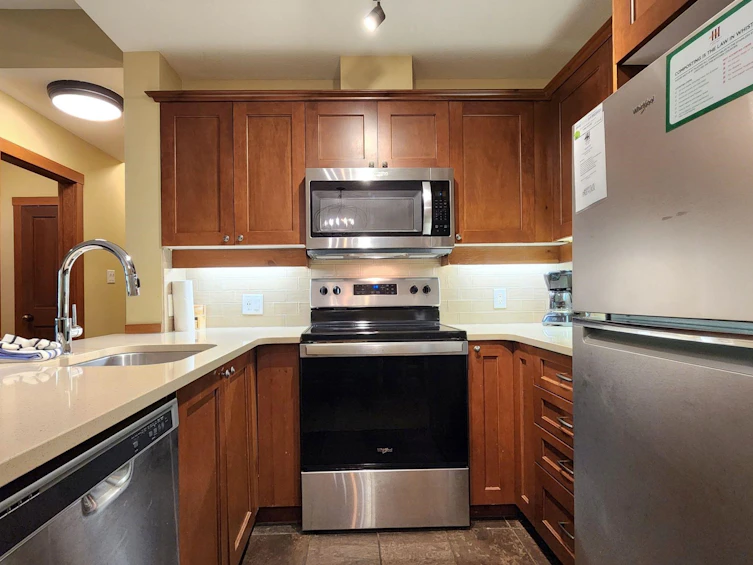 103 G3-4653 Blackcomb Way, Whistler, BC, V8E 0Y9 - 4