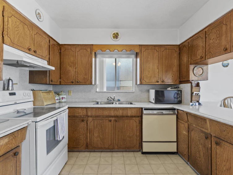 3421 Rupert Street, Vancouver, BC, V5M 3V8 - 8