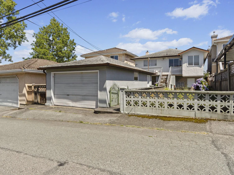 3421 Rupert Street, Vancouver, BC, V5M 3V8 - 31