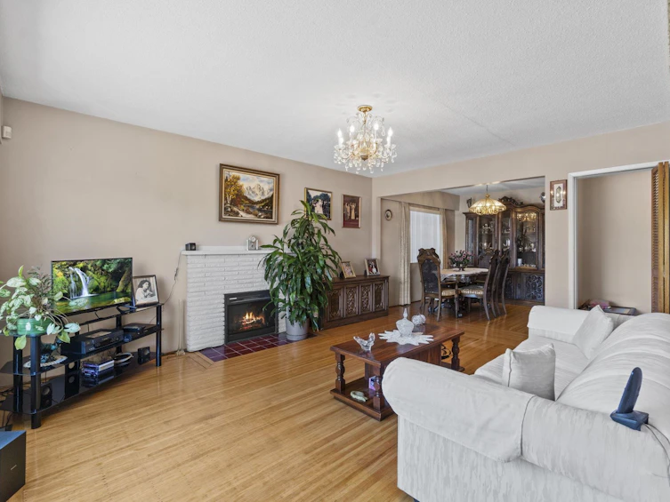 3421 Rupert Street, Vancouver, BC, V5M 3V8 - 3