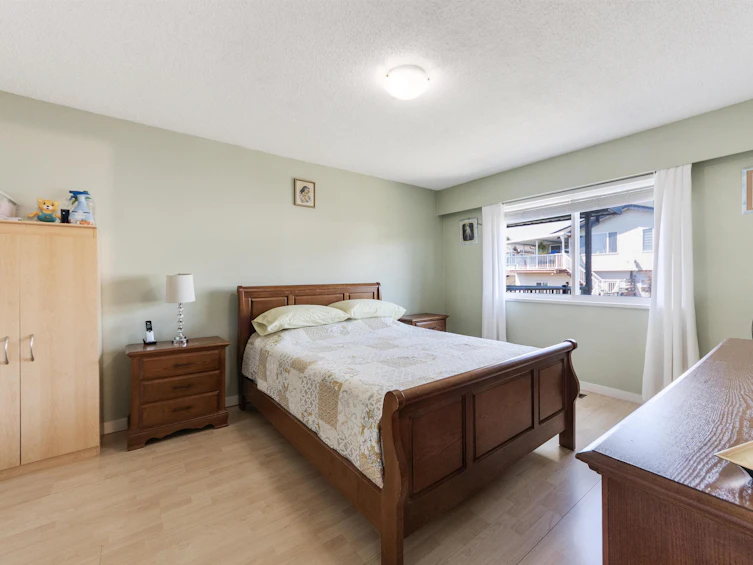 7457 16th Avenue, Burnaby, BC, V3N 1P2 - 12