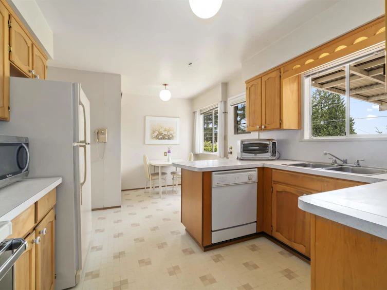 2171 Duthie Avenue, Burnaby, BC, V5A 2S1 - 6