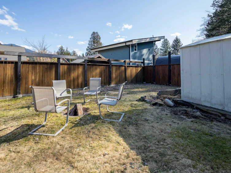 23 Bracken Parkway, Squamish, BC, V0N 1T0 - 3