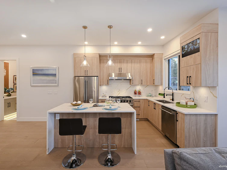 1510 Macgowan Avenue, North Vancouver, BC, V7P 1N4 - 2