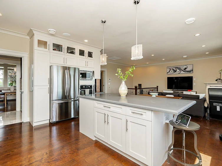 8358 Nelson Avenue, Burnaby, BC, V5J 4E5 - 13