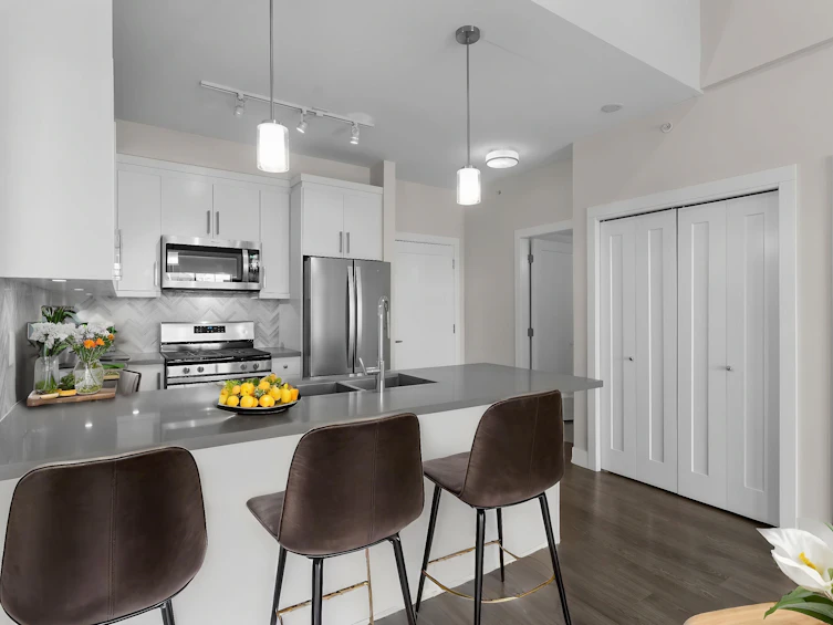 404-14605 Mcdougall Drive, Surrey, BC, V4P 0G7 - 33