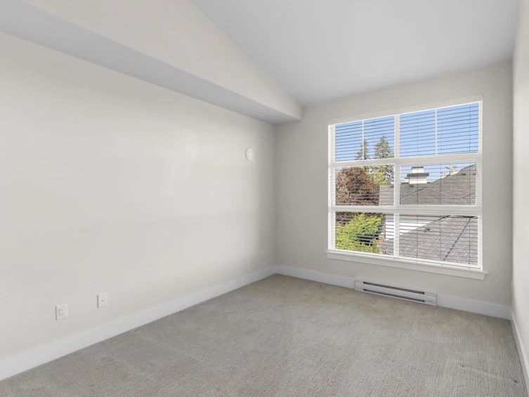 404-14605 Mcdougall Drive, Surrey, BC, V4P 0G7 - 16
