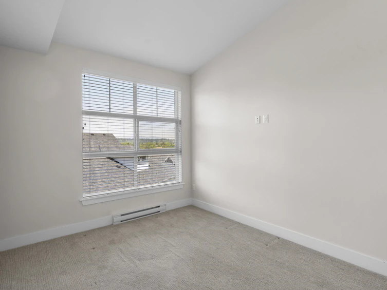 404-14605 Mcdougall Drive, Surrey, BC, V4P 0G7 - 18
