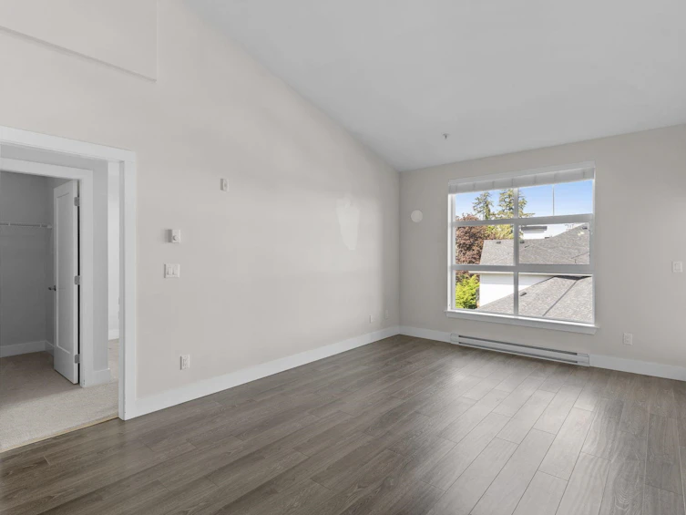 404-14605 Mcdougall Drive, Surrey, BC, V4P 0G7 - 4
