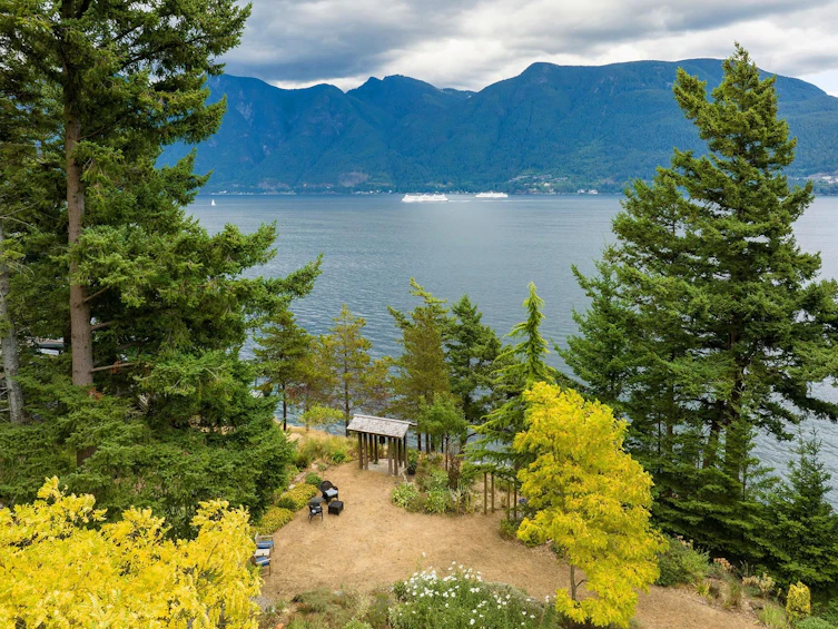 1545 Eagle Cliff Road, Bowen Island, BC, V0N 1G1 - 2