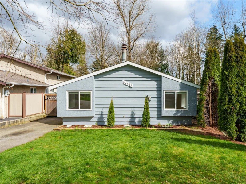 32522 Oriole Crescent, Abbotsford BC V2T 4E2