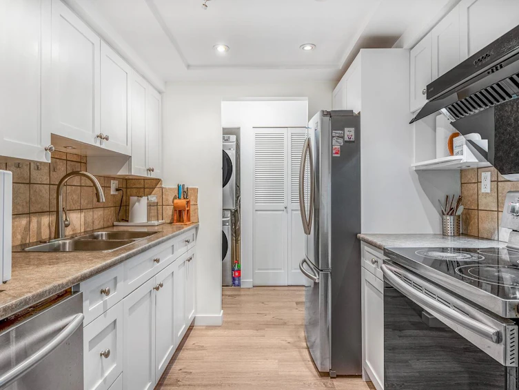 102-2275 W 40th Avenue, Vancouver, BC, V6M 1W7 - 13