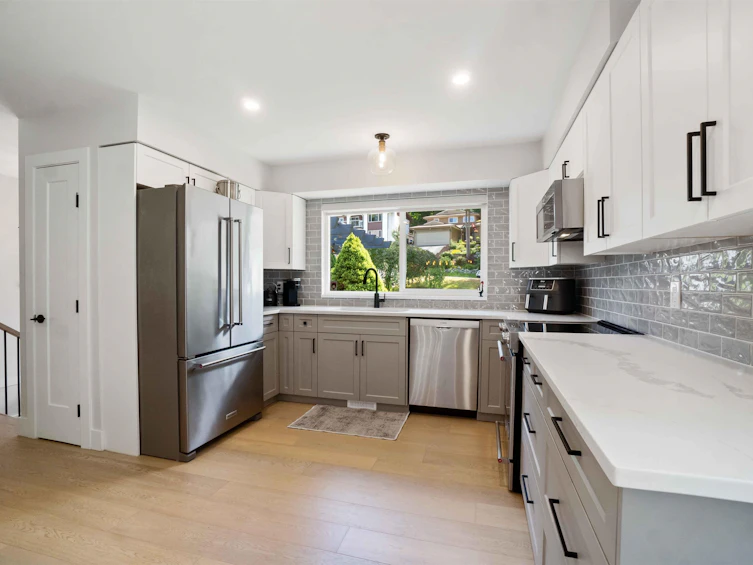 2609 Hawser Avenue, Coquitlam, BC, V3C 4C9 - 4